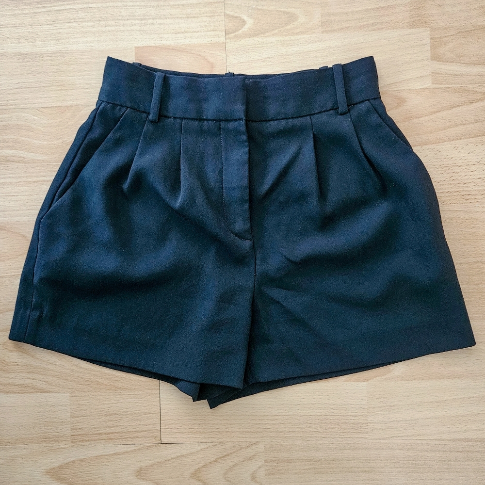 Babaton High Waist Black Shorts - Picture 6 of 7